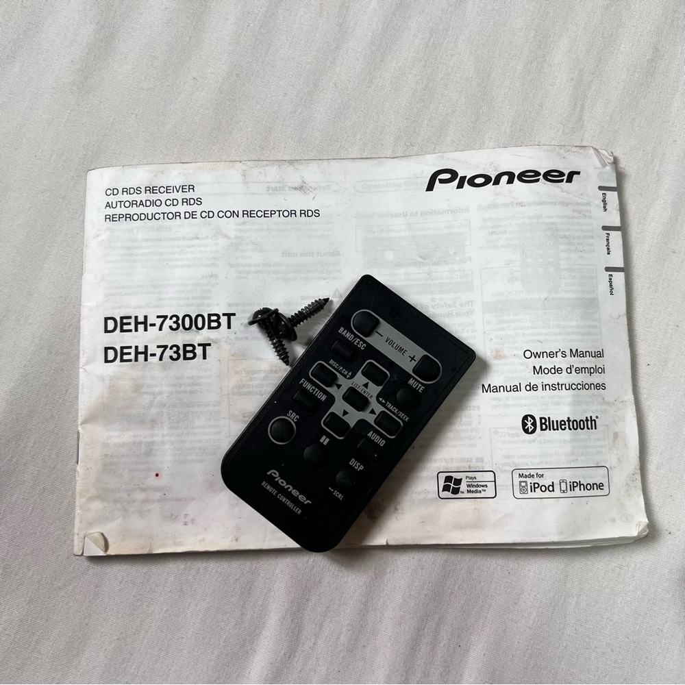 Pioneer Car Stereo DEH-7300BT - Picture 3 of 3